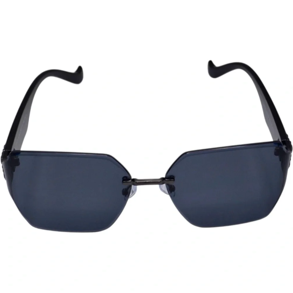 Loewe Women’s Oversized Rimless Sunglasses | Gunmetal & Black | Gray Lens | New - Picture 10 of 16